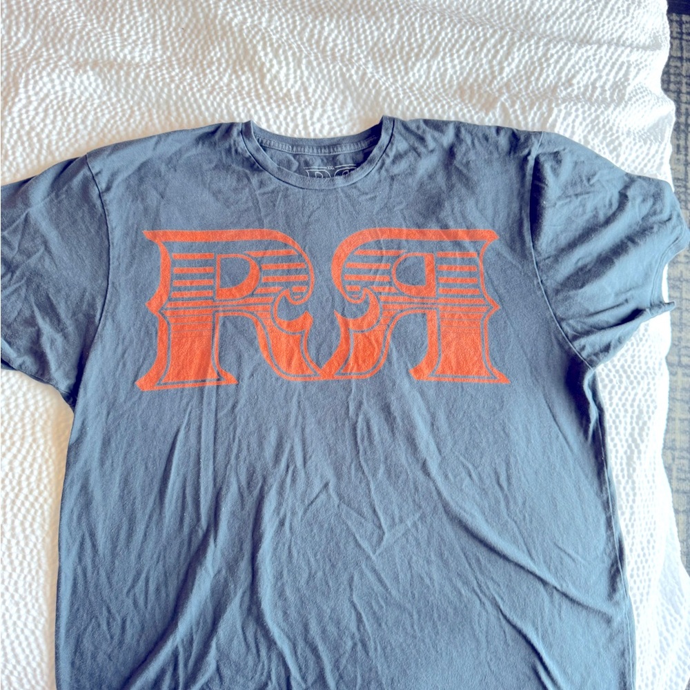 Rock Revival men’s T-shirt two XL